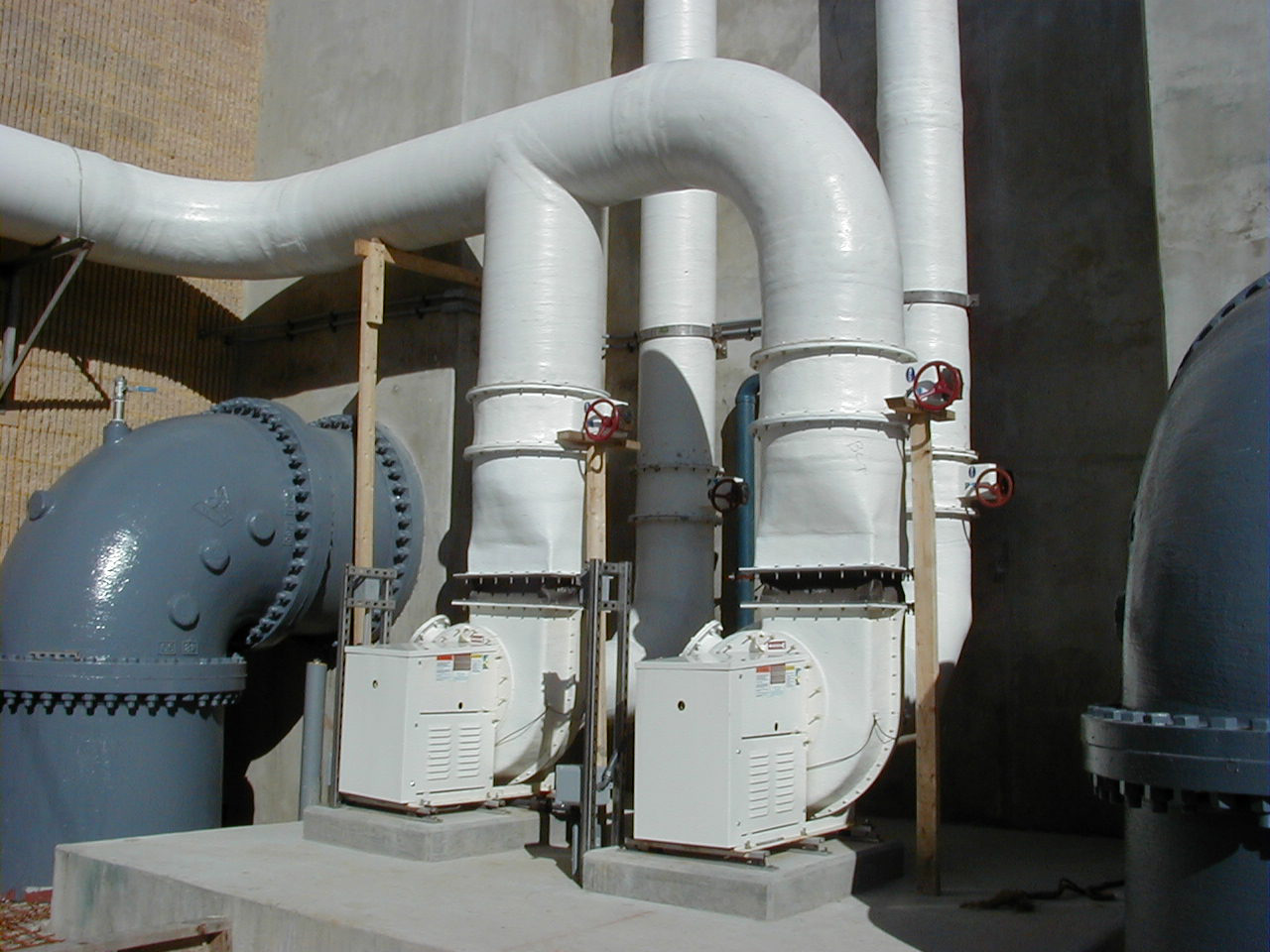Twin FRP Fans with Arrangement 10 Motor Position